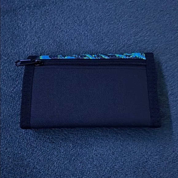Y2K Quicksilver Velcro Wallet - Picture 4 of 4
